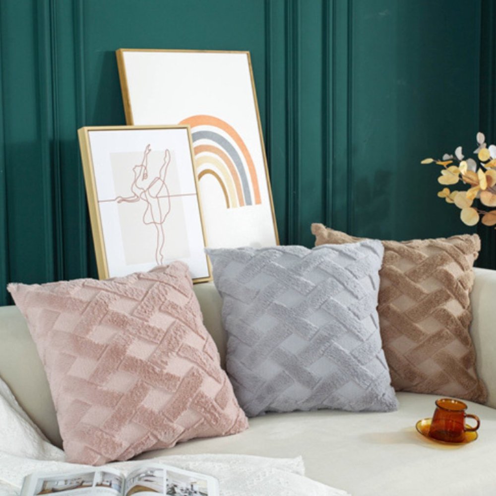 NEW 2x Plush Faux fur diamond pillow cushion cover